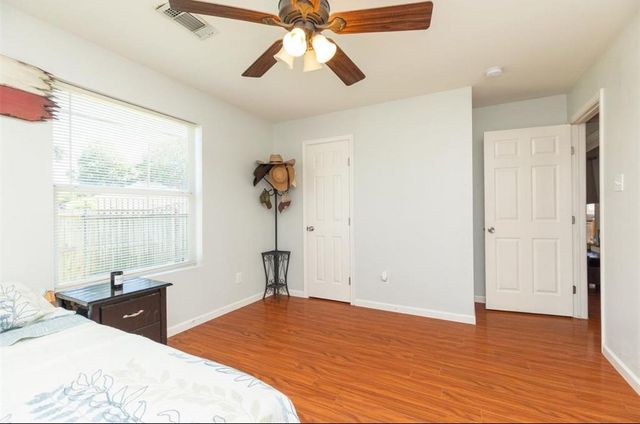 531 Dogwood Street, Houston, TX 77022