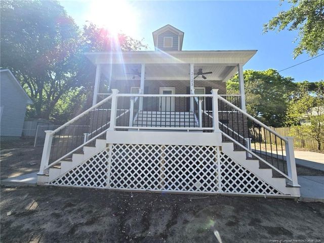 2123 Burnett Avenue, Fayetteville, NC 28306