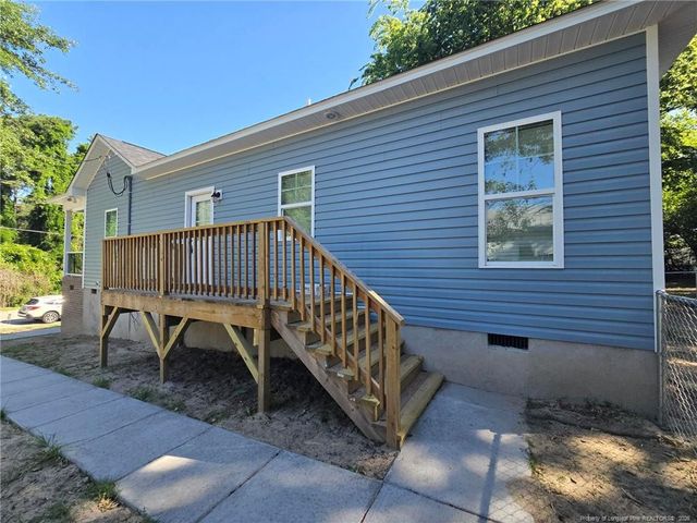 2123 Burnett Avenue, Fayetteville, NC 28306