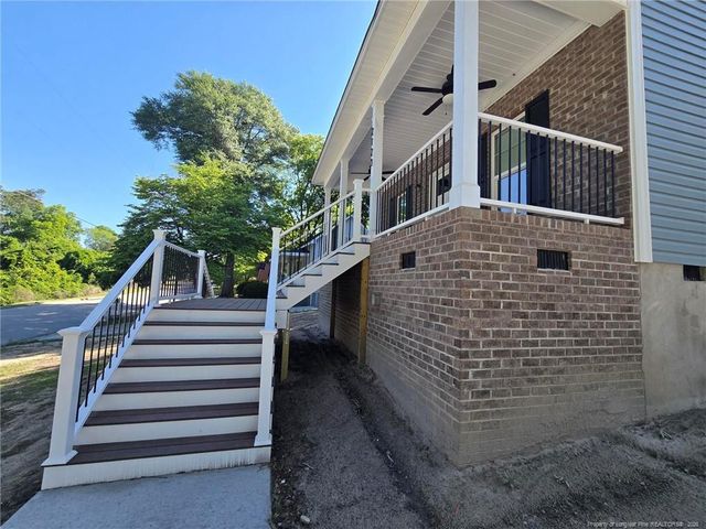 2123 Burnett Avenue, Fayetteville, NC 28306