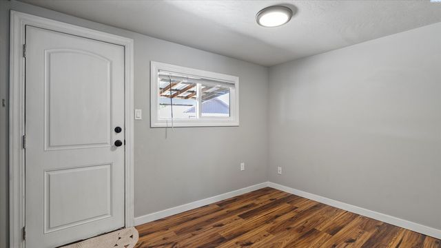 1215 Potter Ave, Richland, WA 99354