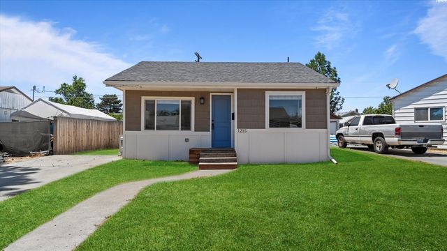 1215 Potter Ave, Richland, WA 99354