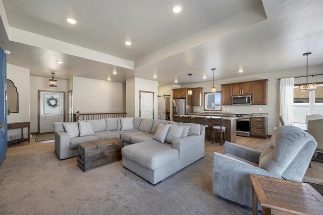 2125 FOX POINT CIRCLE, De Pere, WI 54115