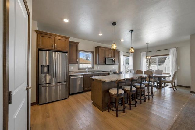 2125 FOX POINT CIRCLE, De Pere, WI 54115