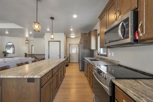 2125 FOX POINT CIRCLE, De Pere, WI 54115