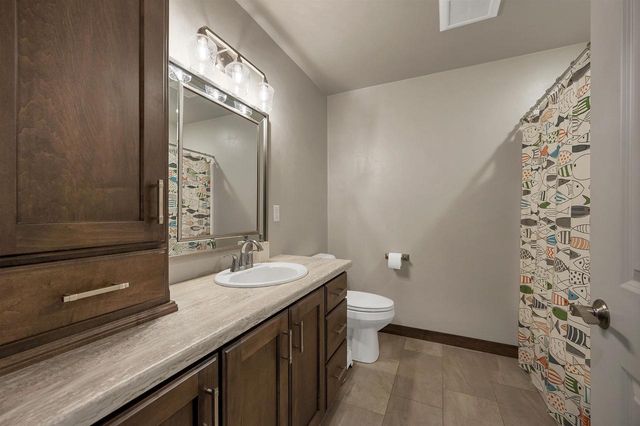 2125 FOX POINT CIRCLE, De Pere, WI 54115