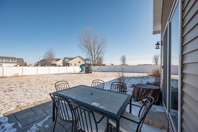 2125 FOX POINT CIRCLE, De Pere, WI 54115