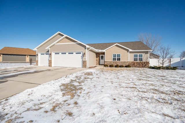 2125 FOX POINT CIRCLE, De Pere, WI 54115