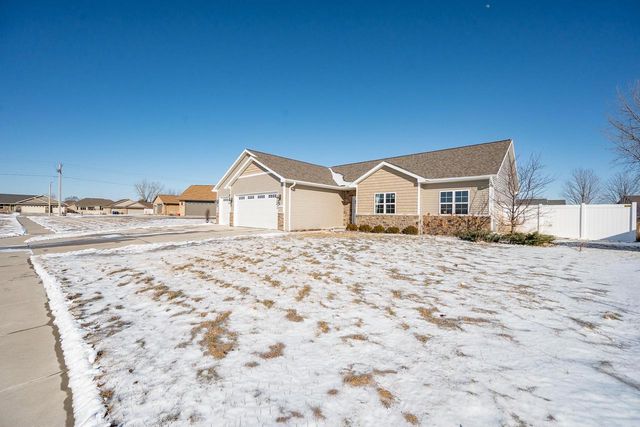 2125 FOX POINT CIRCLE, De Pere, WI 54115