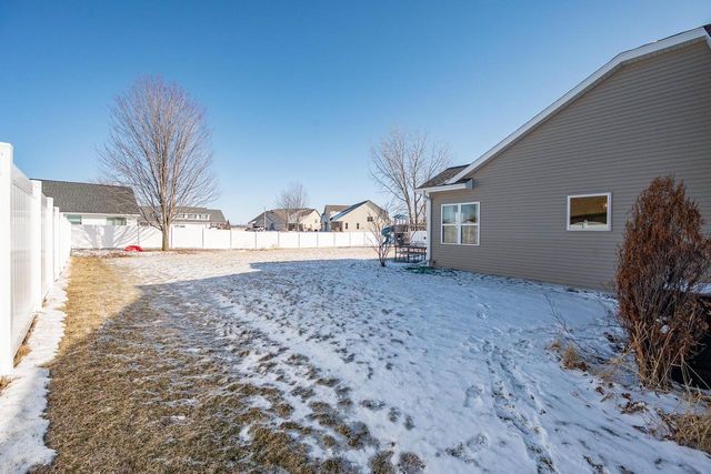 2125 FOX POINT CIRCLE, De Pere, WI 54115