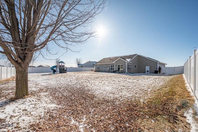 2125 FOX POINT CIRCLE, De Pere, WI 54115