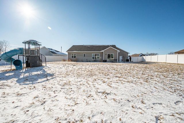 2125 FOX POINT CIRCLE, De Pere, WI 54115