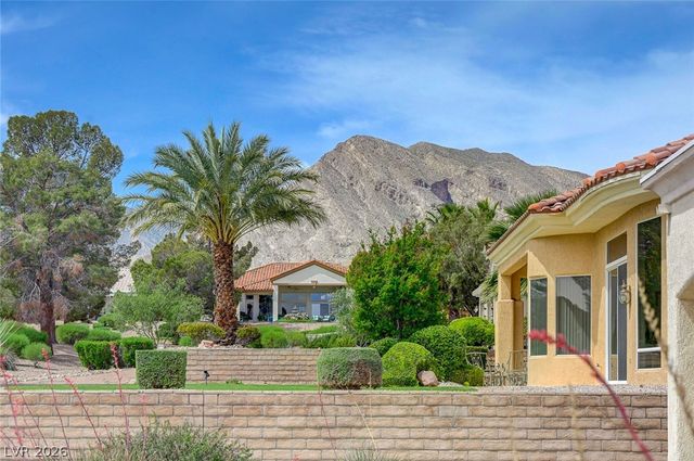 10121 Villa Ridge Drive, Las Vegas, NV 89134