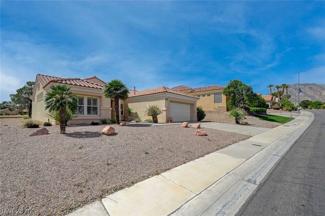 10121 Villa Ridge Drive, Las Vegas, NV 89134