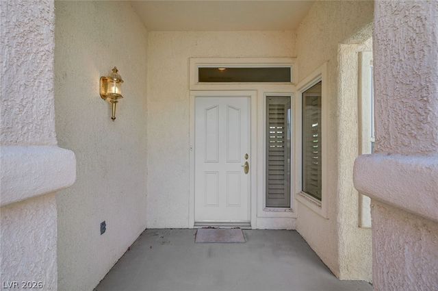10121 Villa Ridge Drive, Las Vegas, NV 89134