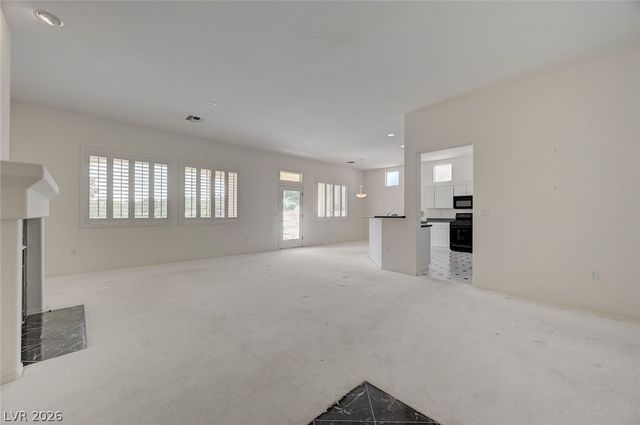 10121 Villa Ridge Drive, Las Vegas, NV 89134