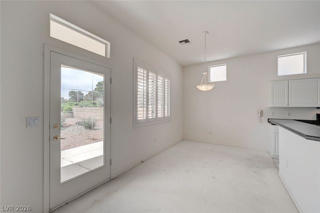 10121 Villa Ridge Drive, Las Vegas, NV 89134