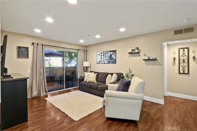 129 N Cross Creek Road North B, Orange, CA 92869