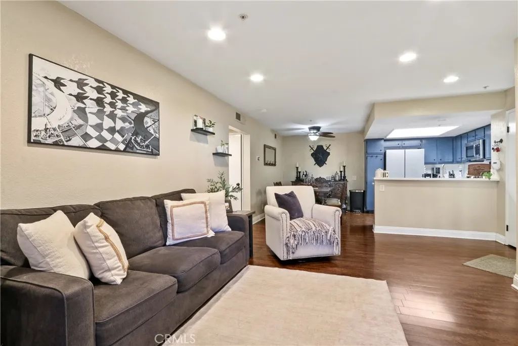 129 N Cross Creek Road North B, Orange, CA 92869