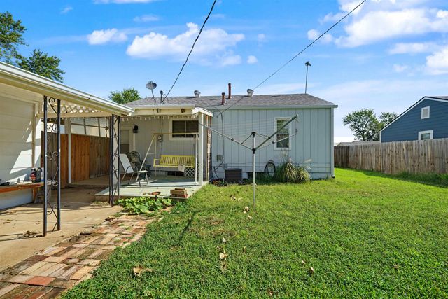 746 Osage Ave, Salina, KS 67401