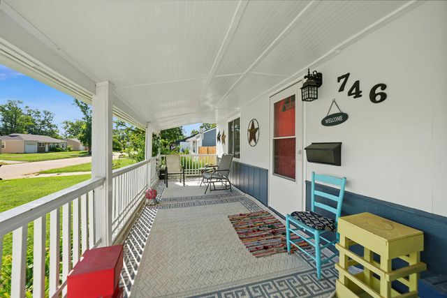 746 Osage Ave, Salina, KS 67401