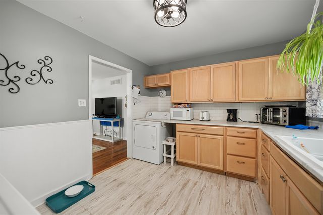 746 Osage Ave, Salina, KS 67401