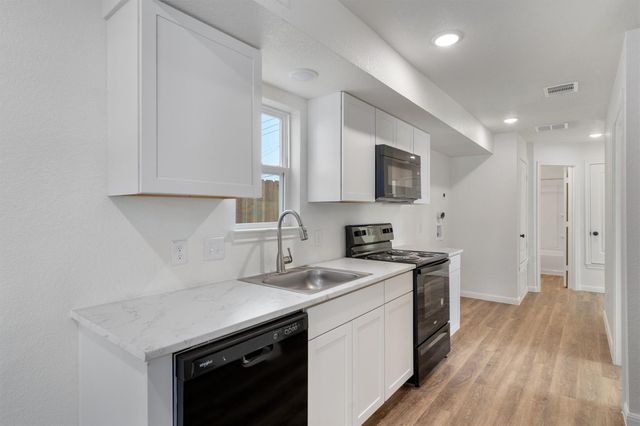 2002 2nd ST 400, Taylor, TX 76574