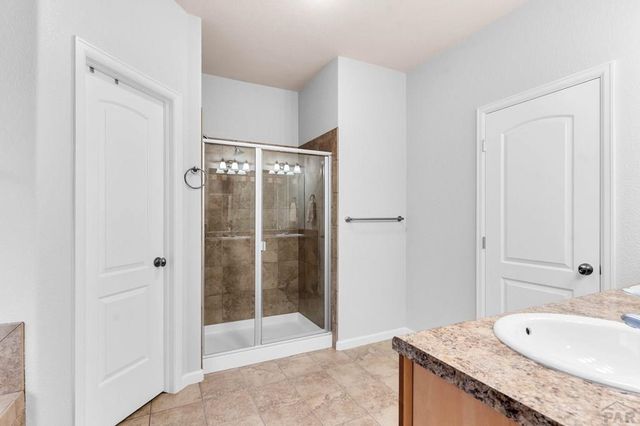 3313 Lions Pride Ln, Pueblo, CO 81005