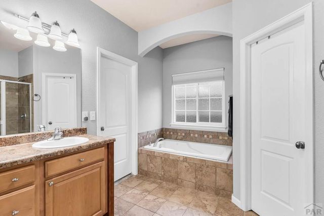 3313 Lions Pride Ln, Pueblo, CO 81005