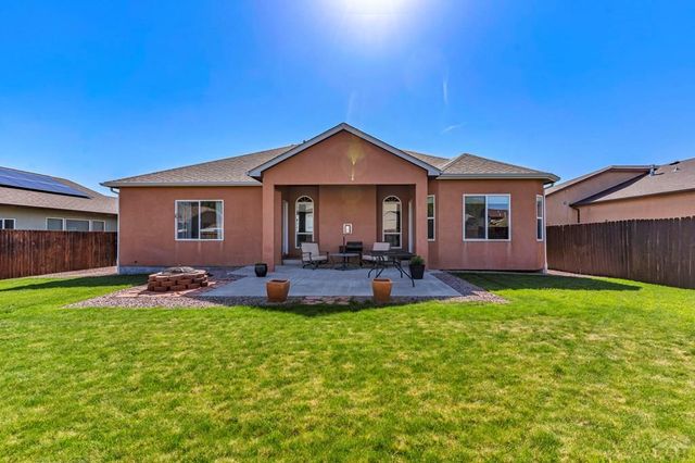 3313 Lions Pride Ln, Pueblo, CO 81005