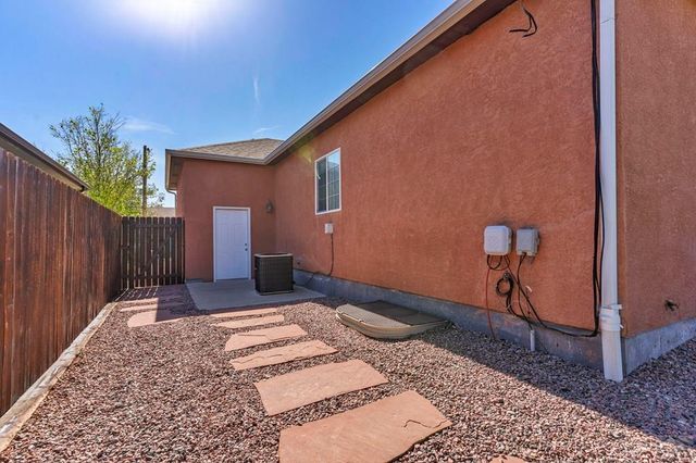 3313 Lions Pride Ln, Pueblo, CO 81005