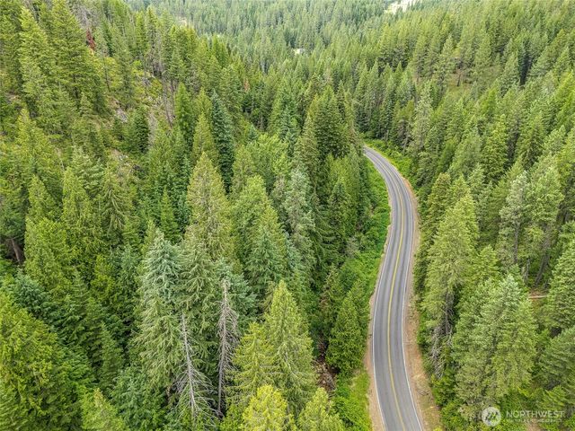 19960 N Mt Spokane Park Dr, Mead, WA 99021