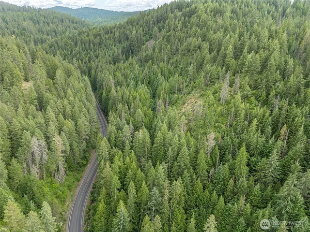 19960 N Mt Spokane Park Dr, Mead, WA 99021