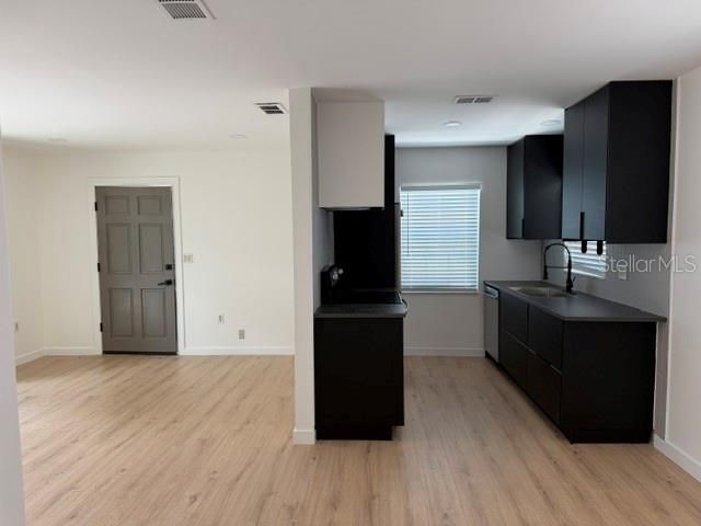 1407 PARK LAKE STREET, Orlando, FL 32803