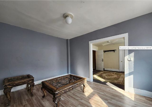 2001 W 6th Street, Davenport, IA 52802