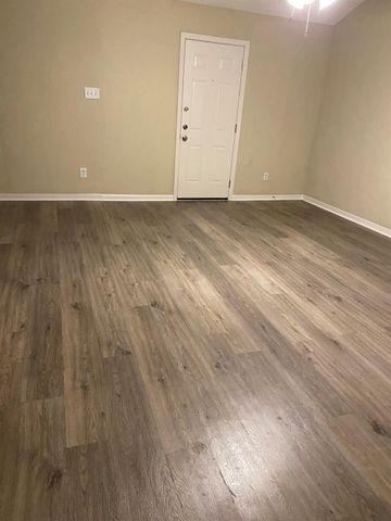 6115 Newquay Street, Houston, TX 77085