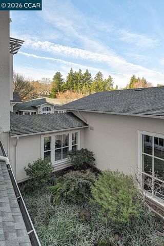 1860 Tice Creek Dr 1226, Walnut Creek, CA 94595