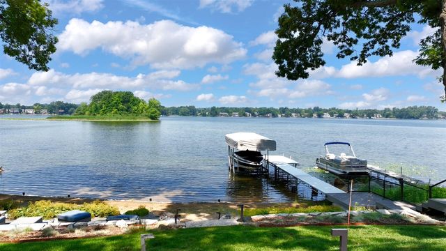 2380 Galaxy Way, Lake Orion, MI 48360