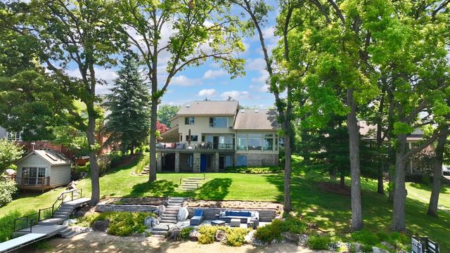 2380 Galaxy Way, Lake Orion, MI 48360