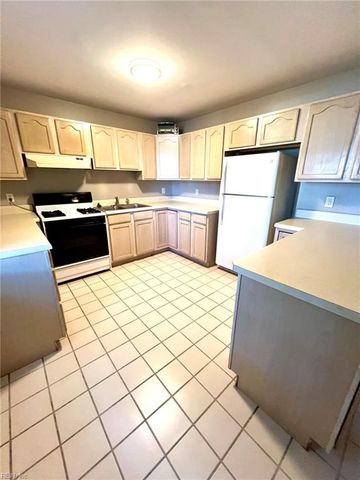 210 Pennsylvania Ave Apt 3, Norfolk, VA 23504