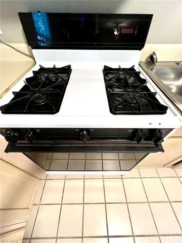 210 Pennsylvania Ave Apt 3, Norfolk, VA 23504