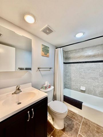 821 BAHIA DEL SOL DRIVE C, Ruskin, FL 33570