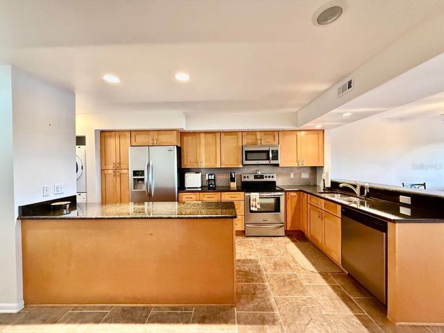 821 BAHIA DEL SOL DRIVE C, Ruskin, FL 33570