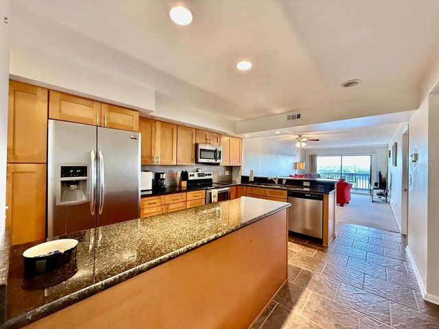 821 BAHIA DEL SOL DRIVE C, Ruskin, FL 33570