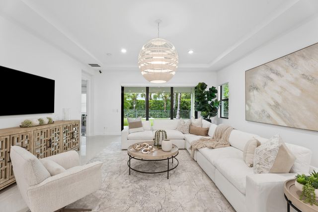 5603 Delacroix Terrace, Palm Beach Gardens, FL 33418