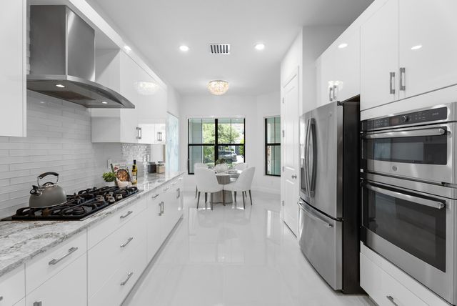 5603 Delacroix Terrace, Palm Beach Gardens, FL 33418
