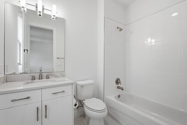 5603 Delacroix Terrace, Palm Beach Gardens, FL 33418
