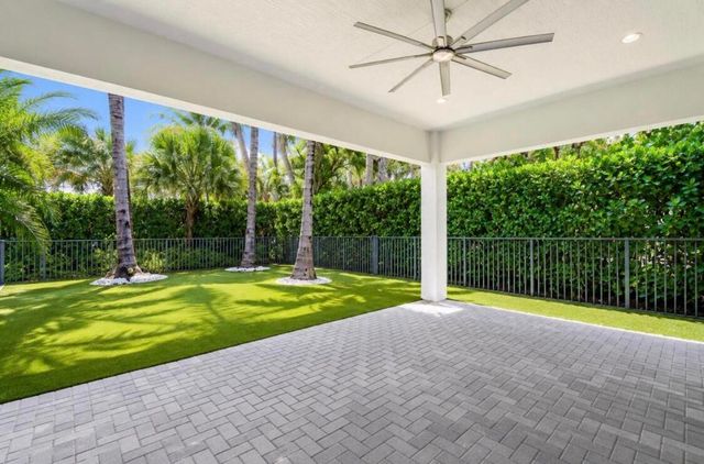 5603 Delacroix Terrace, Palm Beach Gardens, FL 33418