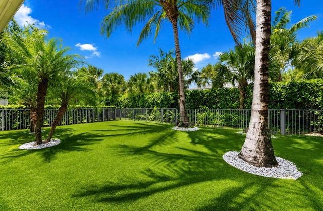 5603 Delacroix Terrace, Palm Beach Gardens, FL 33418