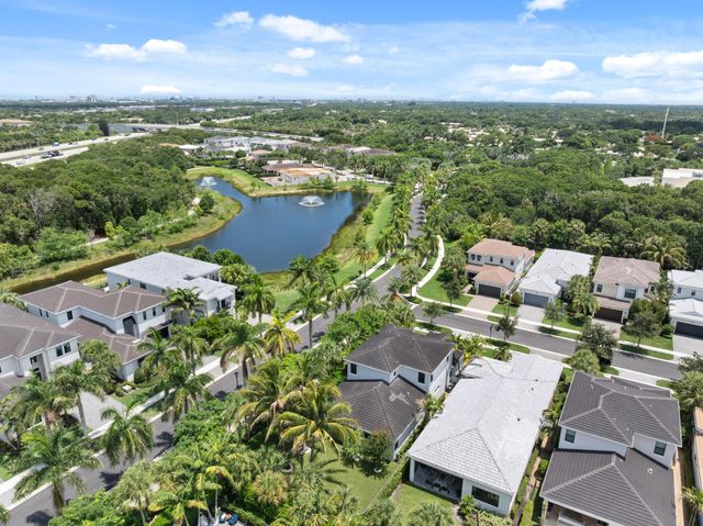 5603 Delacroix Terrace, Palm Beach Gardens, FL 33418